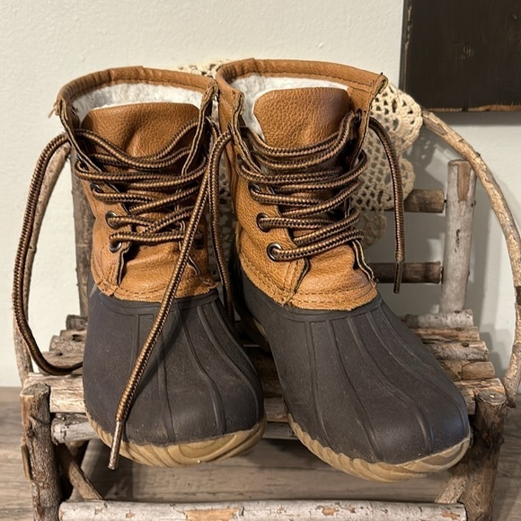 EUC! BLUE SUEDE SHOES HUEY TODDLER FLEECE LINED LACE UP DUCK BOOTS - Picture 3 of 13